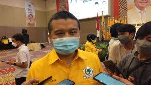 wakil-ketua-umum-dpp-partai-golkar-bidang-penggalangan-strategis-erwin-aksa-81102021.jpg