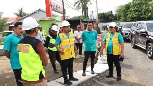 wali-kota-parepare-tinjau-perbaikan-jalan.jpg