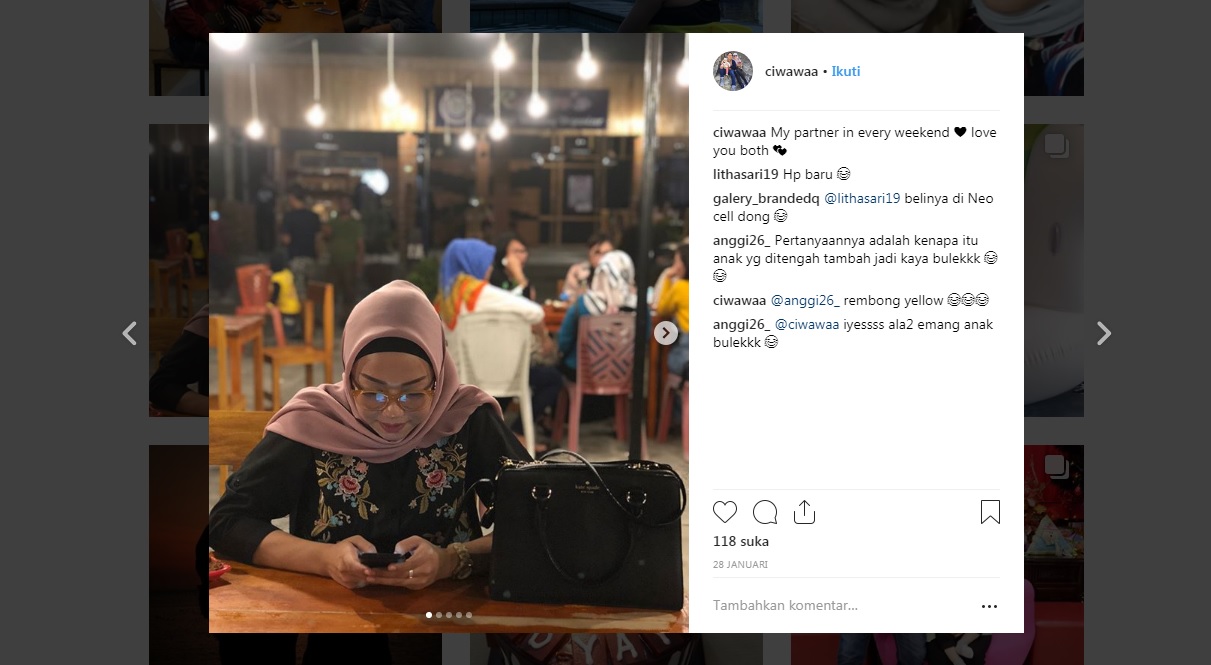 Berkah dari JNE, Andi Marwah Menyesap Manisnya Dagang Online di @galery_brandedq - 12102018_marwah_20181012_232424.jpg