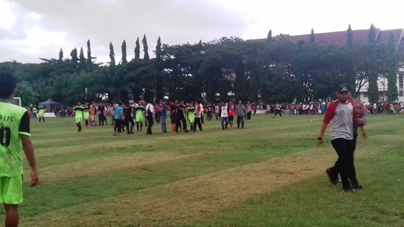 Kapolres Luwu Cup II Kawali FC Vs SDR Duri Enrekang Berakhir Ricuh