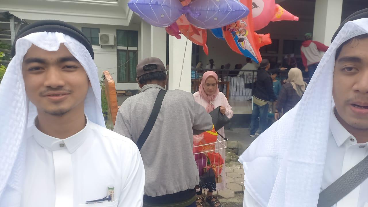 2025-07-06-DUA-HAJI-MUDA-BERSAUDARA-DARI-LUWU.jpg