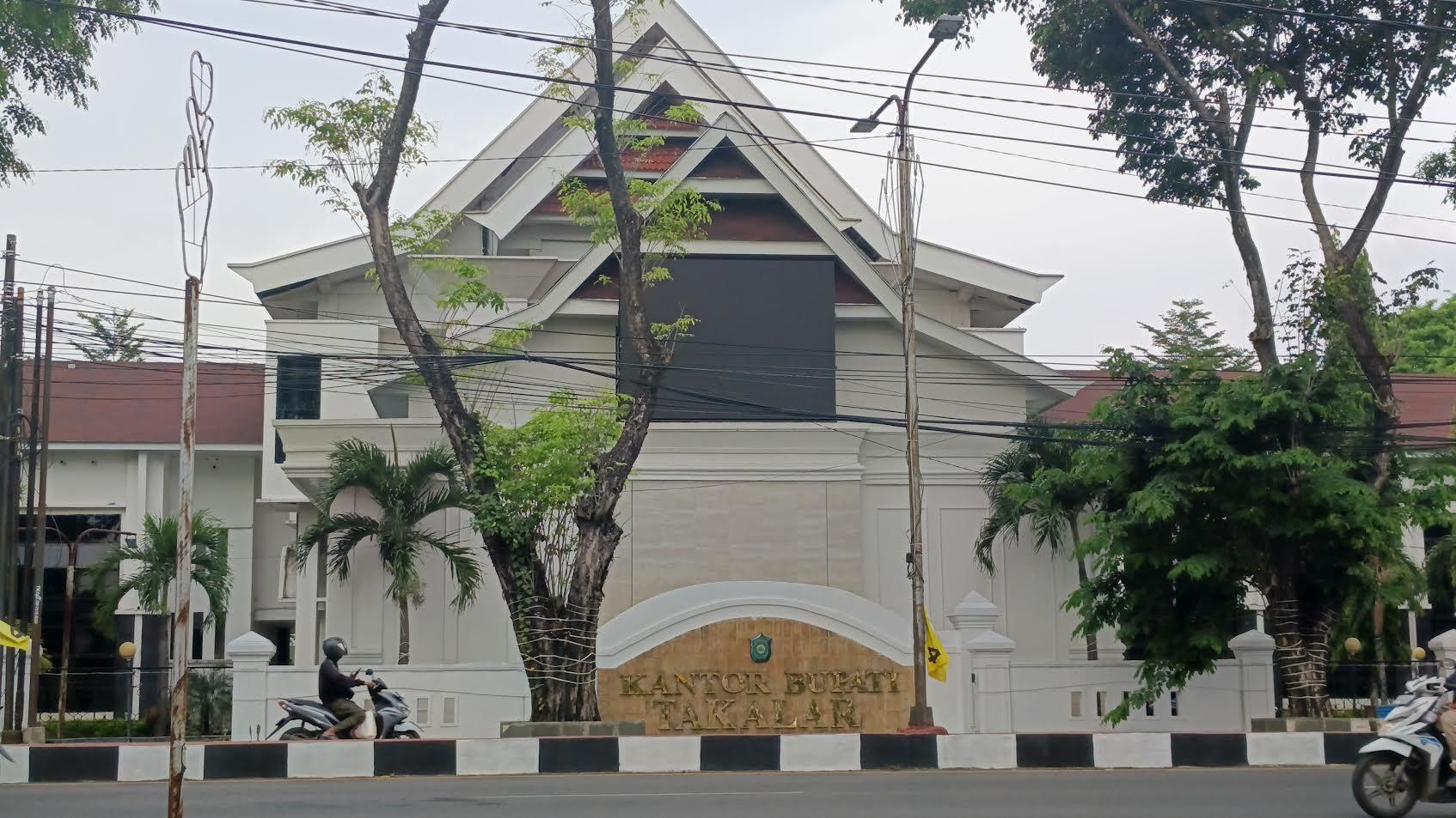 2025-11-14-Kantor-Bupati-Takalar-di-Jalan-Jenderal-Soedirman.jpg