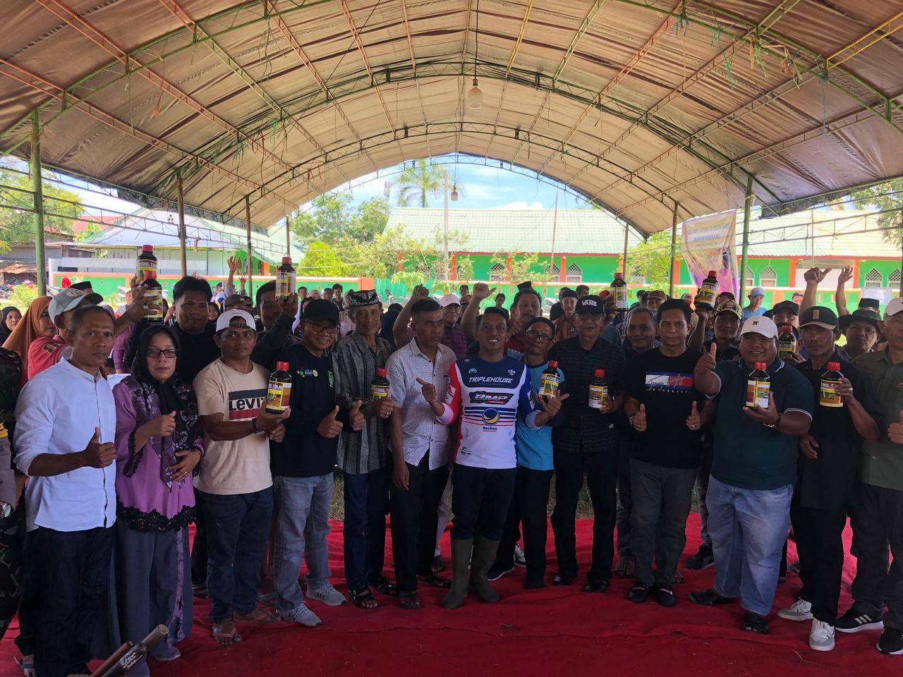 Petani Sidrap Mappadendang Bersama Bupati Syaharuddin Alrif karena Hasil Panen Melimpah