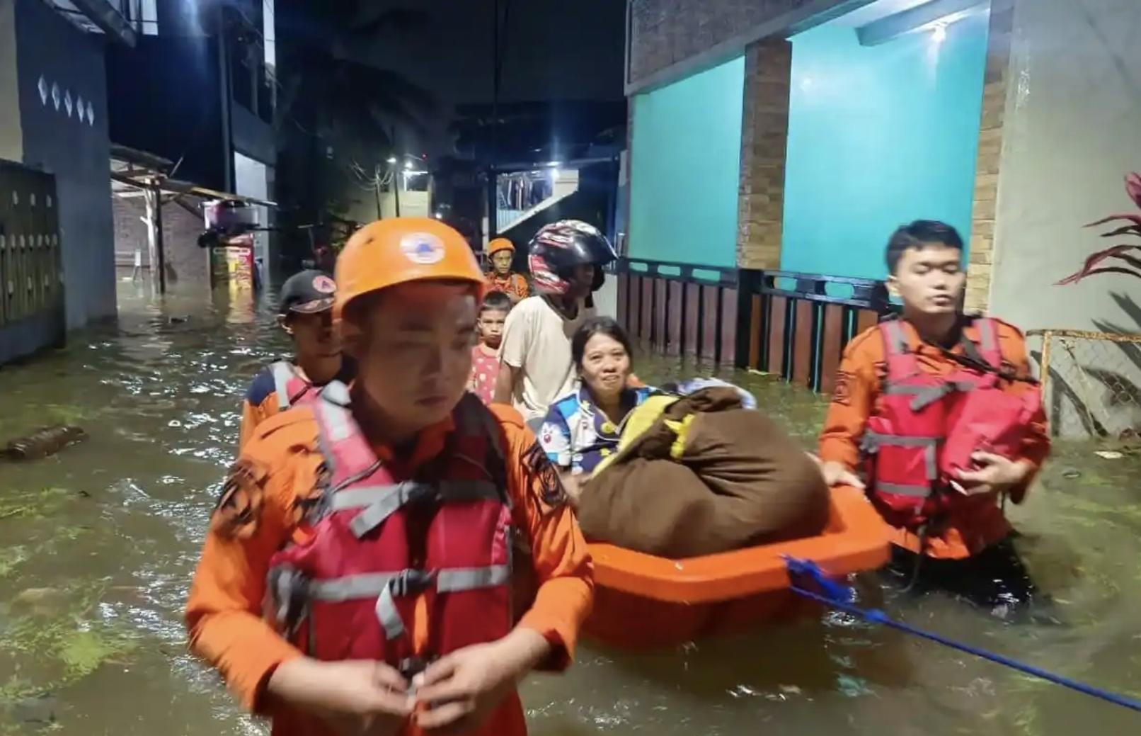 20251113-Banjir-Makassar.jpg