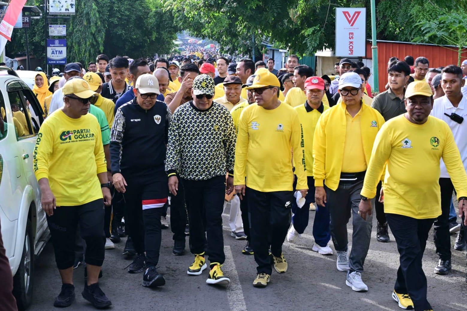 20251117-Taufan-Pawe-berjalan-berdampingan-AM-Nurdin.jpg