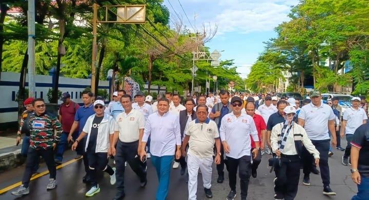 20251117_Idrus-dan-appi_waketum-Golkar-Idrus-Marham-dan-appi-jalan-sehat.jpg