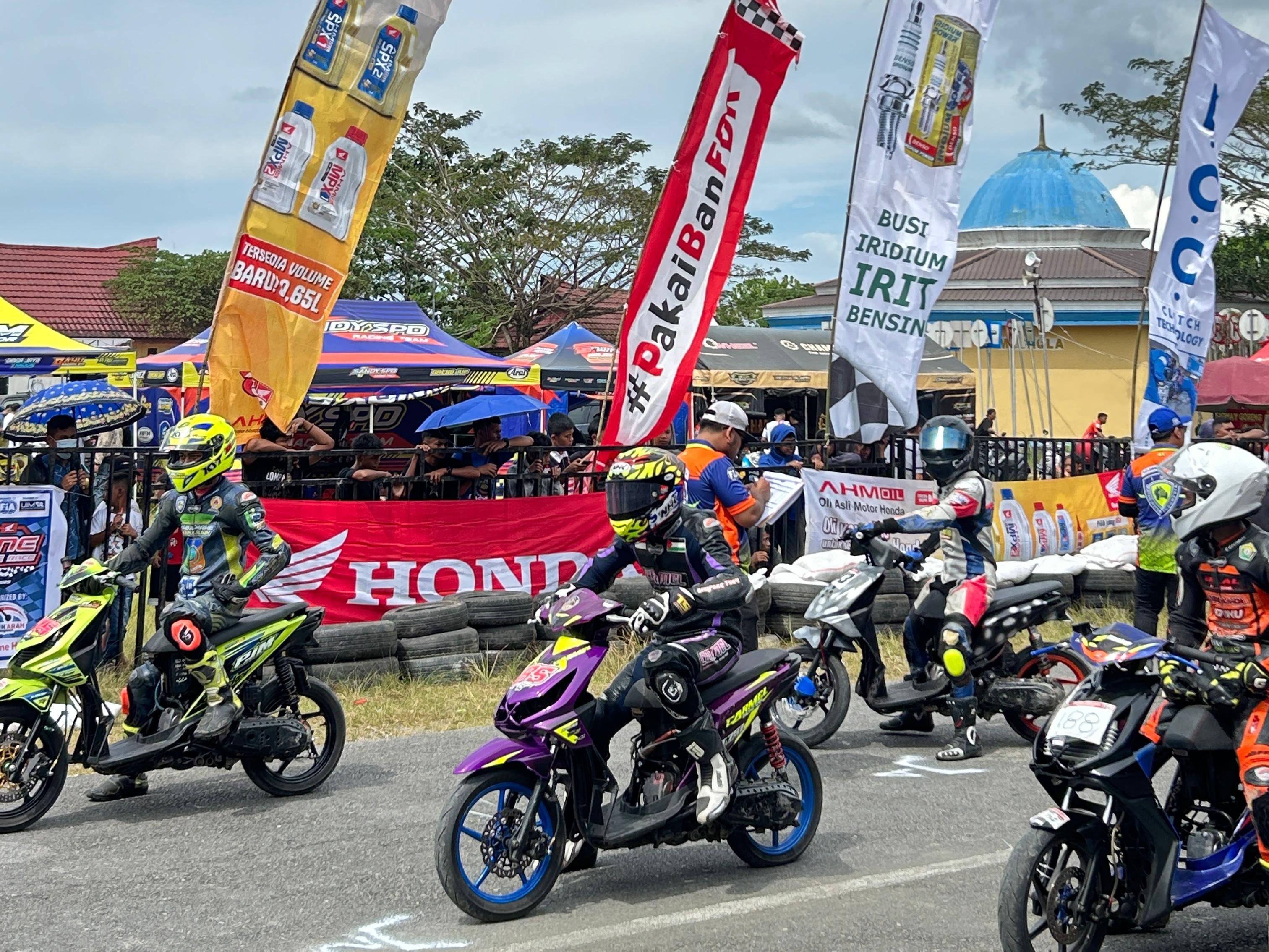 Balapan Seru di Kendari! 4.500 Penonton Saksikan Honda One Make Race 2025