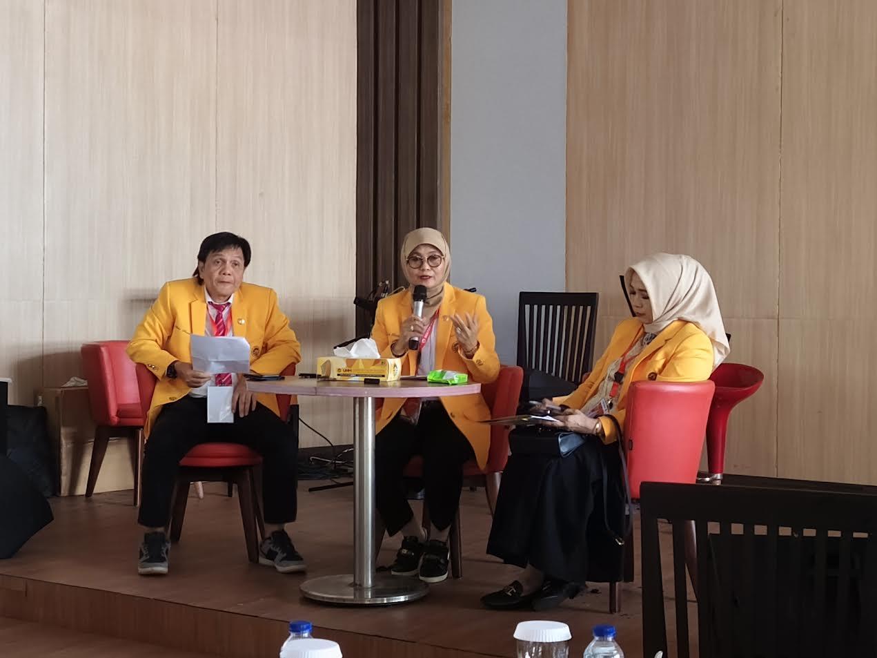 2026-04-21-Prof-Farida-Patittingi-Prof-Andi-Aslinda-dan-Rekan-FIP-Prof-Abdul-Saman.jpg