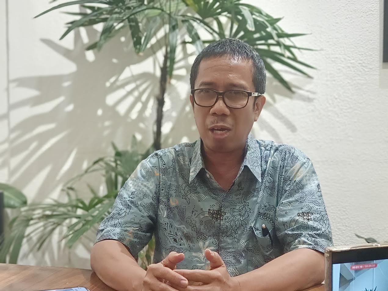 2026-04-24-Suryadi-diwawancara.jpg