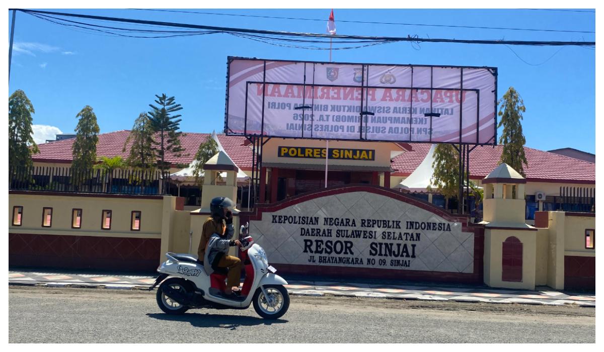 2026-04-30-Mapolres-Sinjai-di-Jl-Bhayangkara-Kecamatan-Sinjai-Utara.jpg