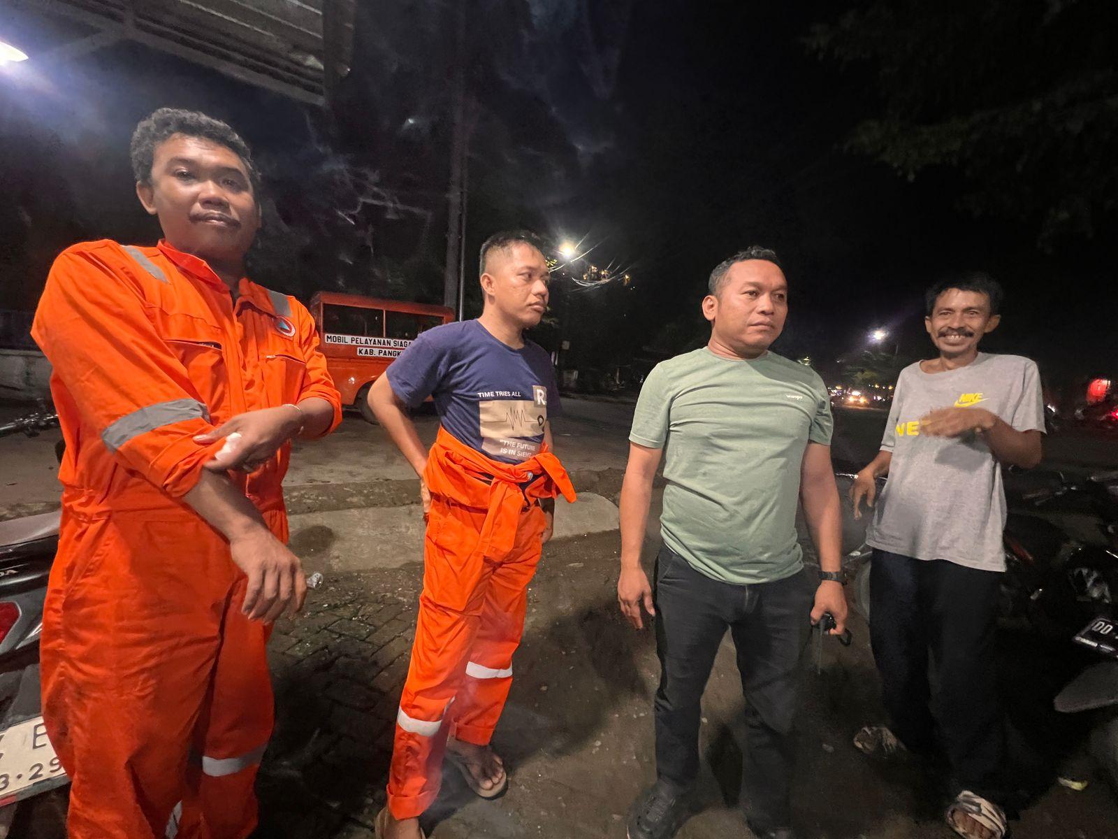 20260117-500-nasi-bungkus-untuk-tim-sar-3.jpg