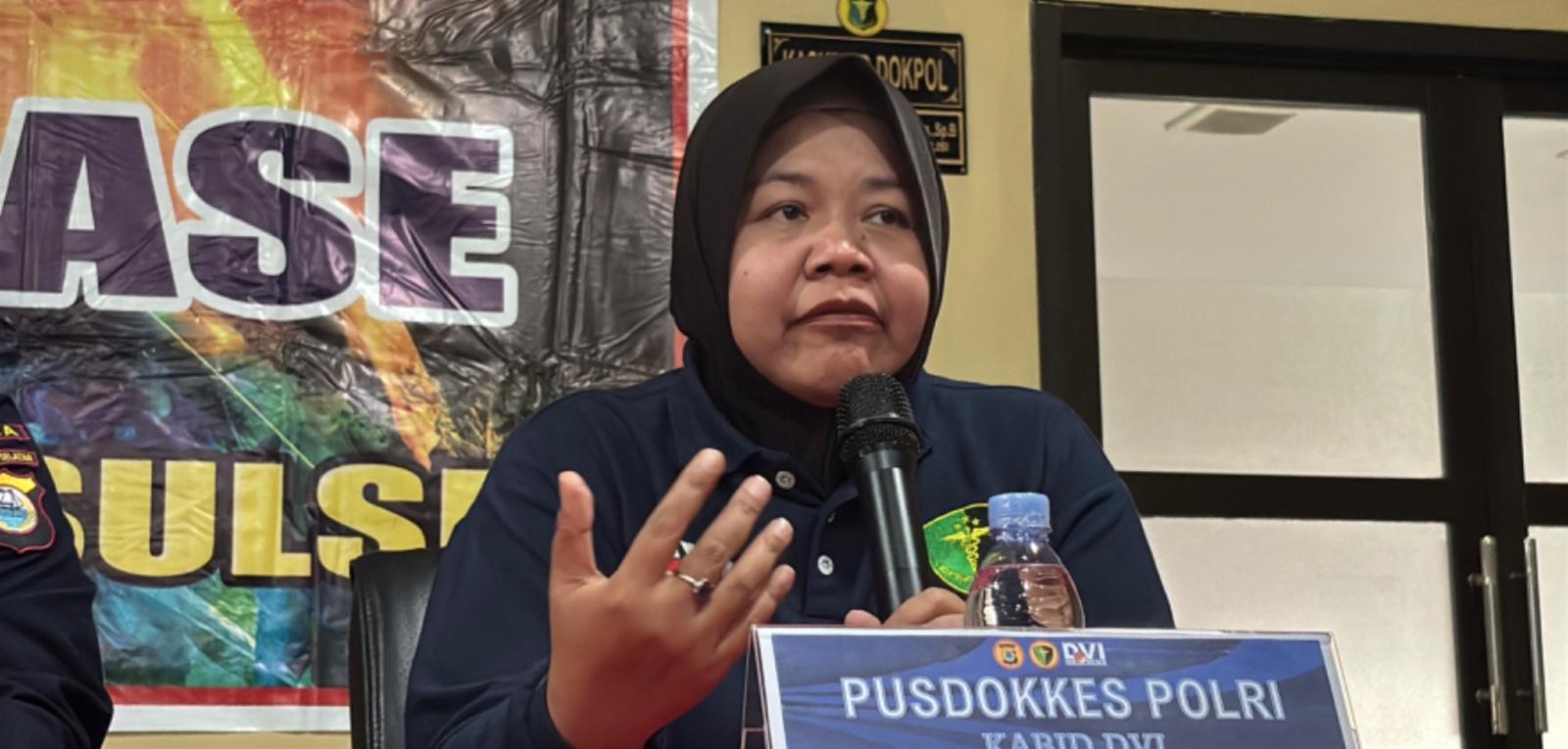 Perjuangan Tim SAR Evakuasi Penumpang Pesawat ATR dari Lereng Gunung Bulusaraung