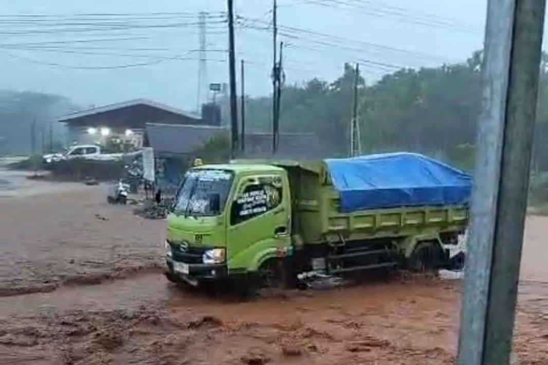 20260428-Banjir-Ussu.jpg