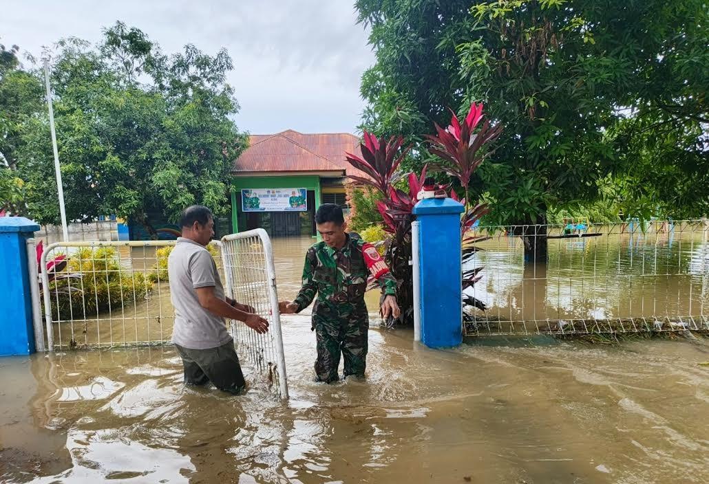 Dandim Bone Perintahkan Jajaran Siaga, Babinsa Sisir Wilayah Rawan ...