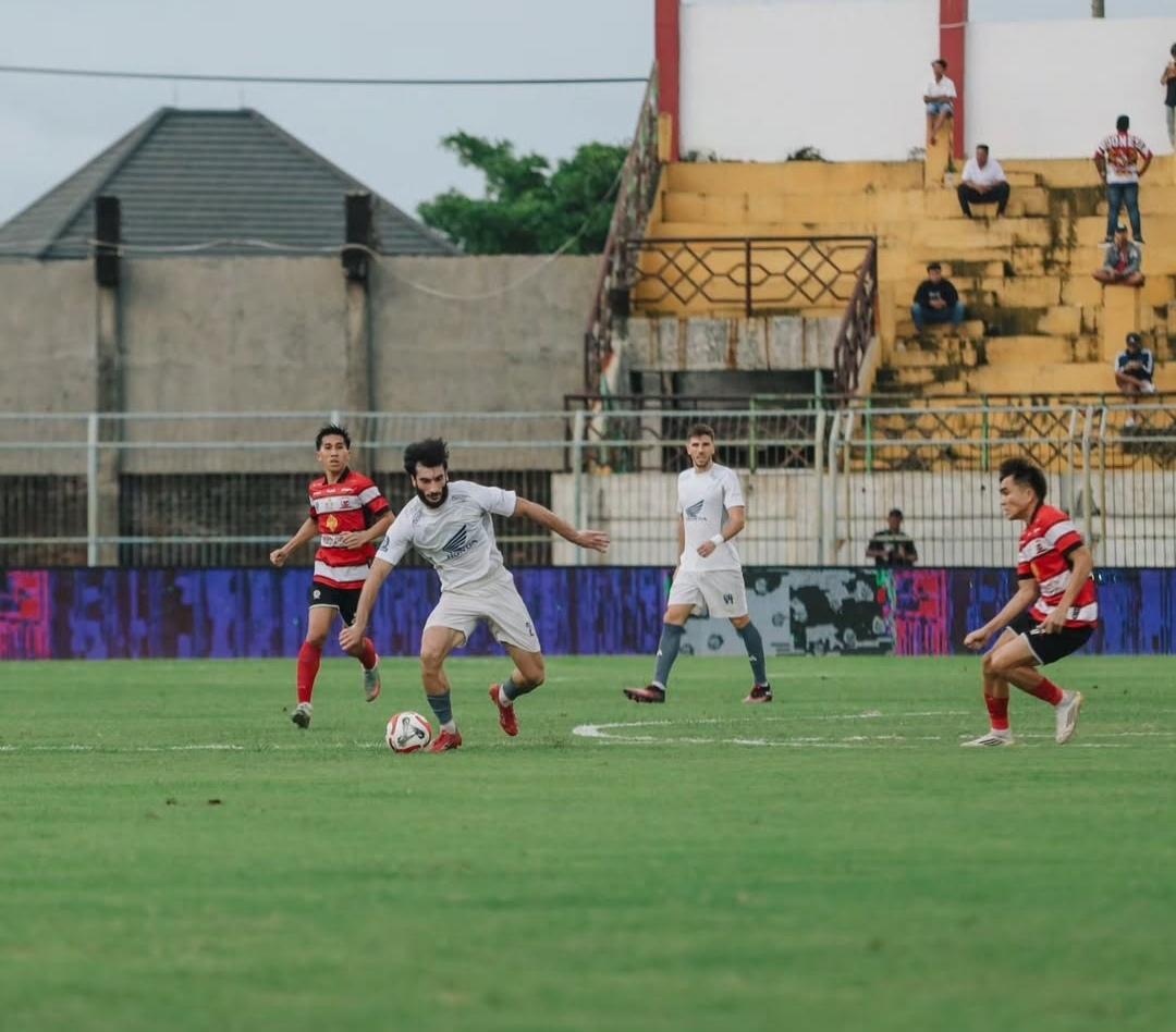 20260523-Penyerang-sayap-PSM-Makassar-Sheriddin-Boboev.jpg