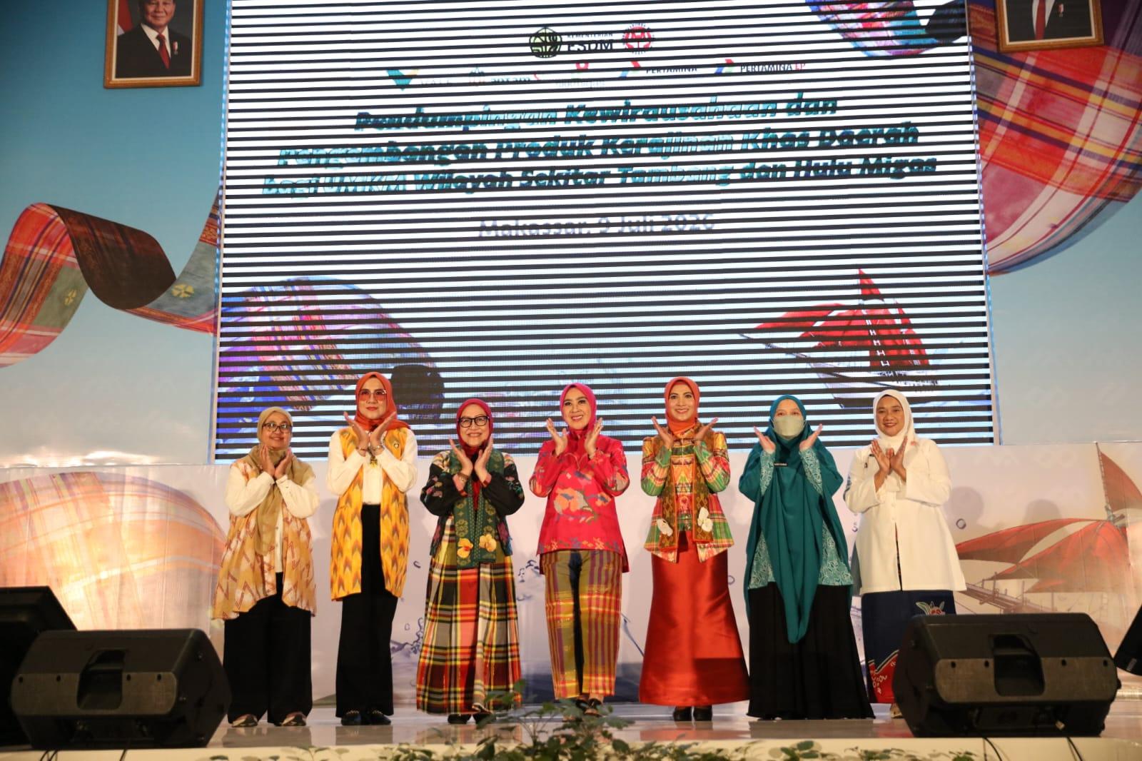 Dekranasda Makassar Dorong UMKM Kriya Adaptif Hadapi Perkembangan Teknologi - Tribun-timur.com