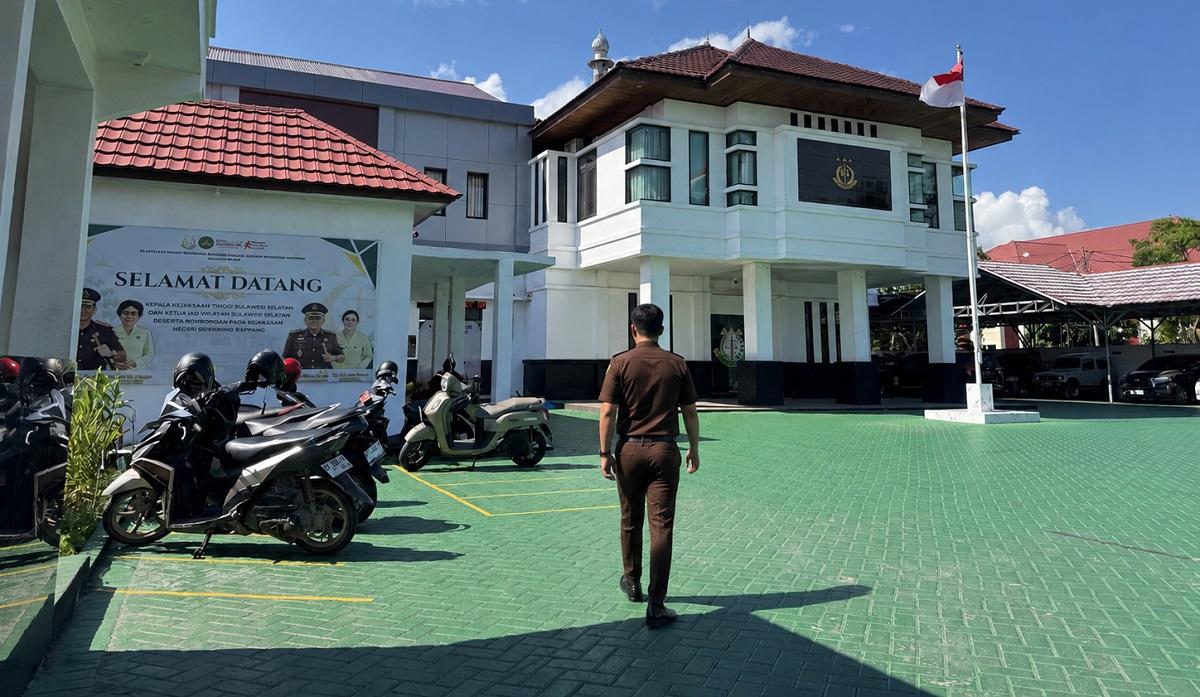 Kajari Sidrap tak Bisa Ditemui Pasca Edaran Konsolidasi AGTH, Staf: Mohon Maaf Bapak Banyak Kerjaan - Tribun-timur.com