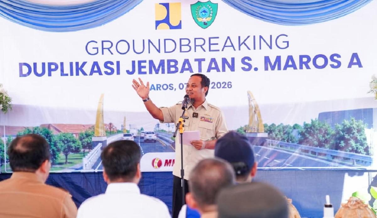 Gubernur Sulsel Andi Sudirman Klarifikasi Jalan Rusak Ditanami Pohon Pisang - Tribun-timur.com