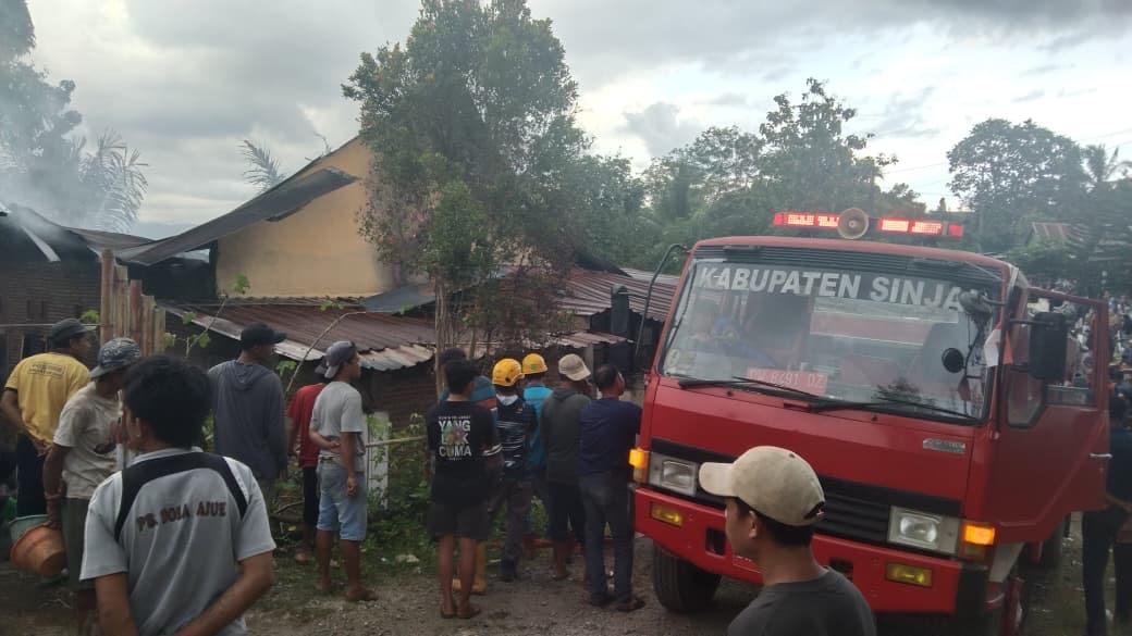 Rumah Petani di Sinjai Tengah Ludes Terbakar, Diduga Akibat Korsleting Listrik - Tribun-timur.com
