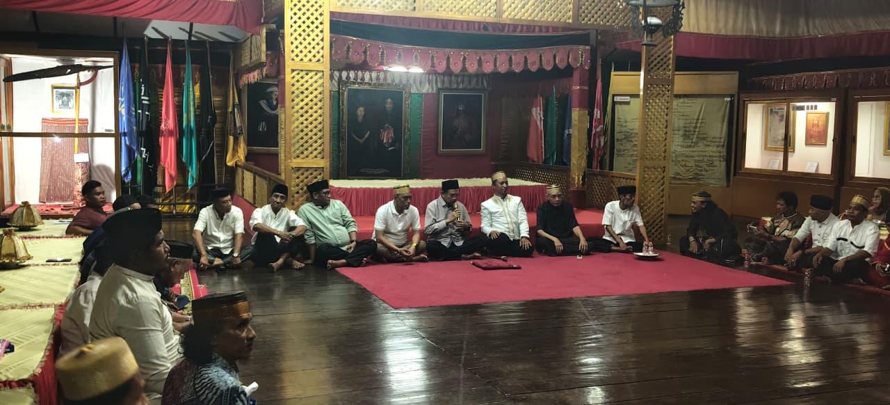 Kerajaan Gowa Dorong Bupati Husniah Talenrang dan DPRD Berdamai - Tribun-timur.com