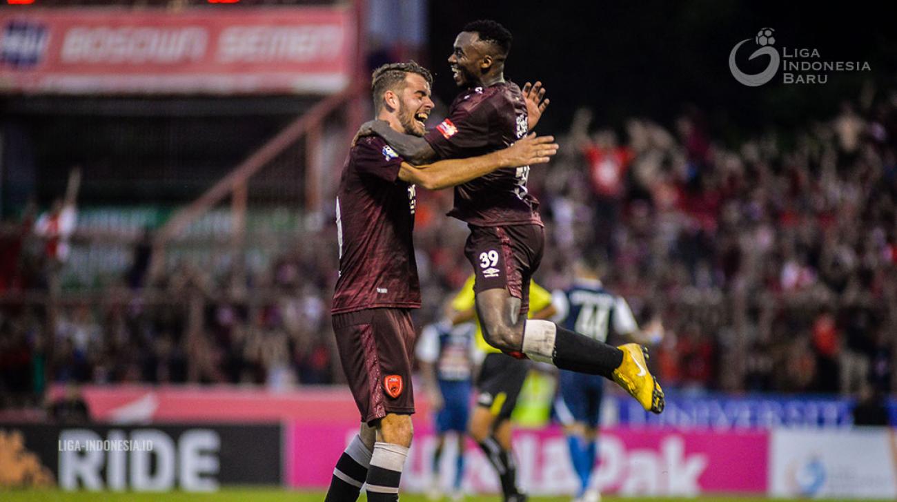 Menang 1-0, Robert Minta Pemainnya Terus Fokus, Pelatih Persib Mario Gomez Akui Gol PSM, Tapi?