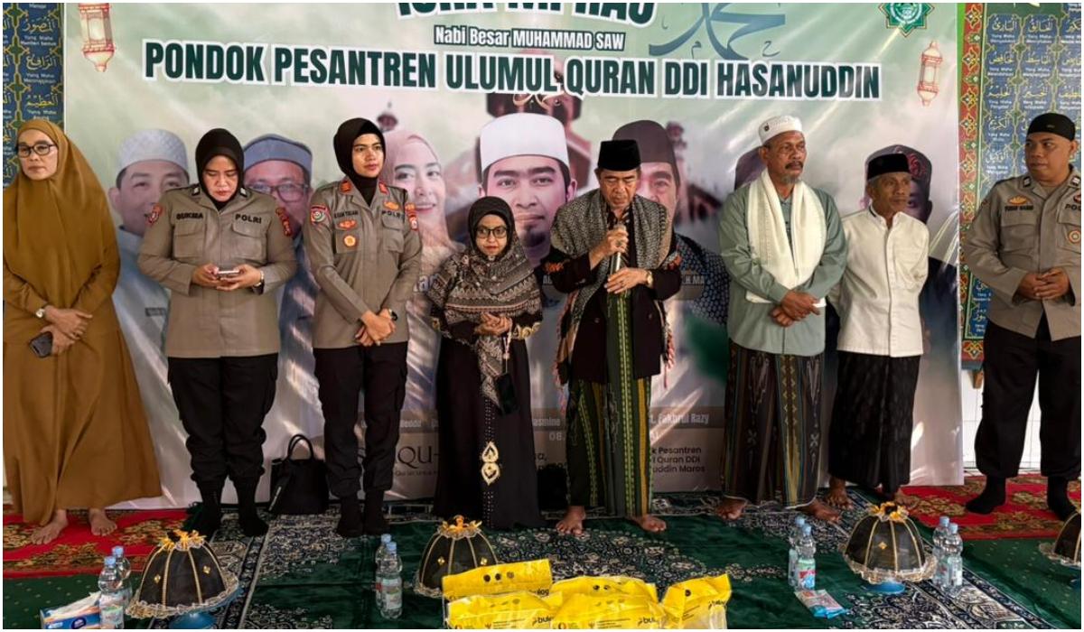 AKP-Ilham-Yuliani-bersama-jajarannya-hadiri-Isra-Miraj.jpg