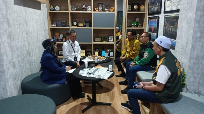 AMPHURI Sulampua Kunjungi Poltekpar Makassar, Bahas Penguatan Kerja Sama dalam Industri Umrah