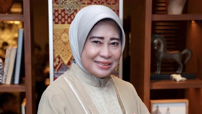 Adik-Nurdin-Halid-Andi-Syamsiar-Halid-nn.jpg