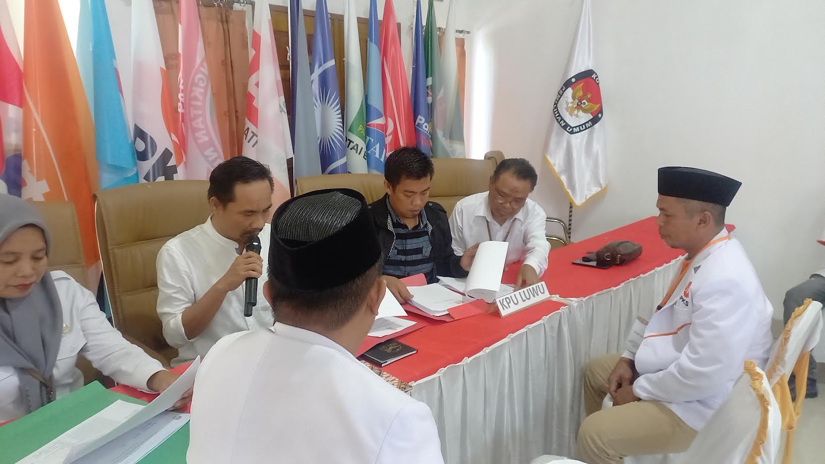 PKS Luwu Izinkan Calegnya Tandem Baliho, Usri: Asal Jangan Selingkuh dengan Partai Lain