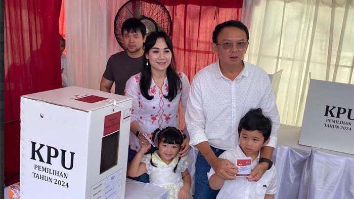 Ahok-mengajak-sang-istri-Puput-Nastiti-dan-ketiga.jpg
