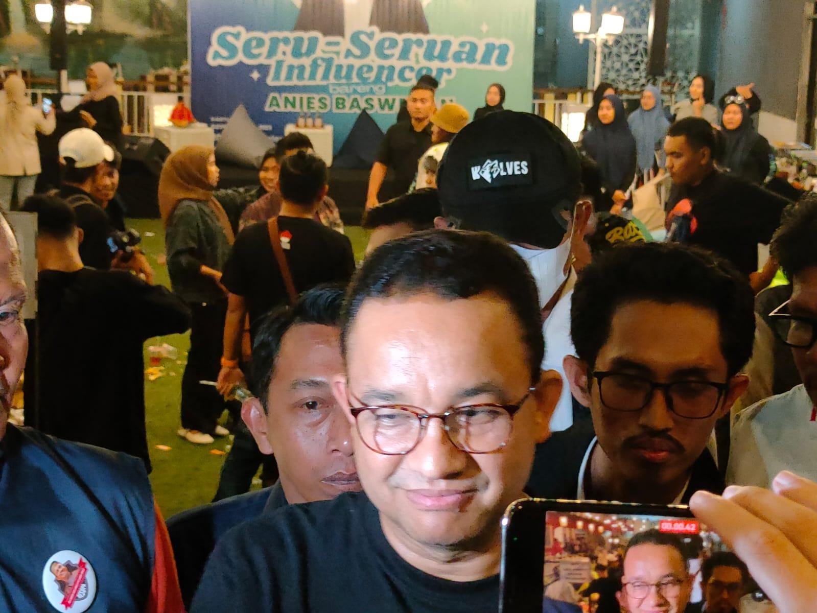 Anies-Baswedan-saat-ditemui-setelah-seru-seruan-bareng-influencer-231.jpg