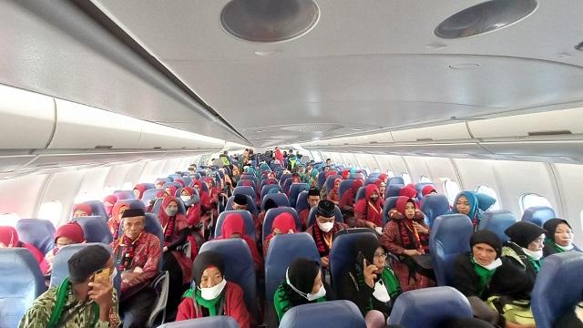 Athiratour Berangkatkan 53 Jamaah Umroh, Terbang Langsung Makassar-Madinah - Athiratour-Travel-89hj.jpg