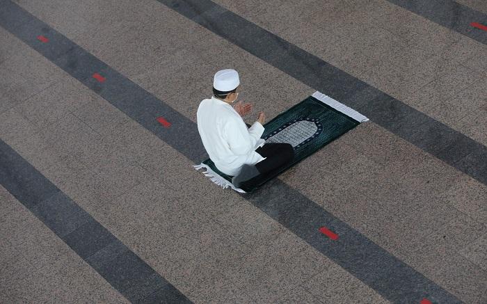 Bacaan-Niat-Sholat-Ashar-Sendiri-serta-Tata-Caranya-Lengkap-Bacaan-Dzikir-Sesudah-Sholat.jpg