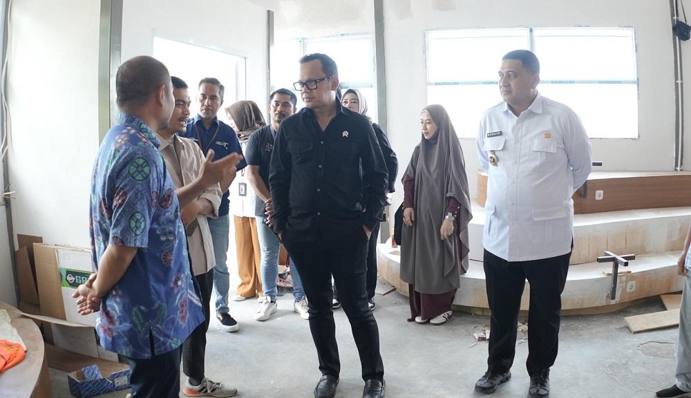 CREATIVE-HUB-Wali-Kota-Makassar-Munafri-Arifuddin-mengajak-Wakil.jpg