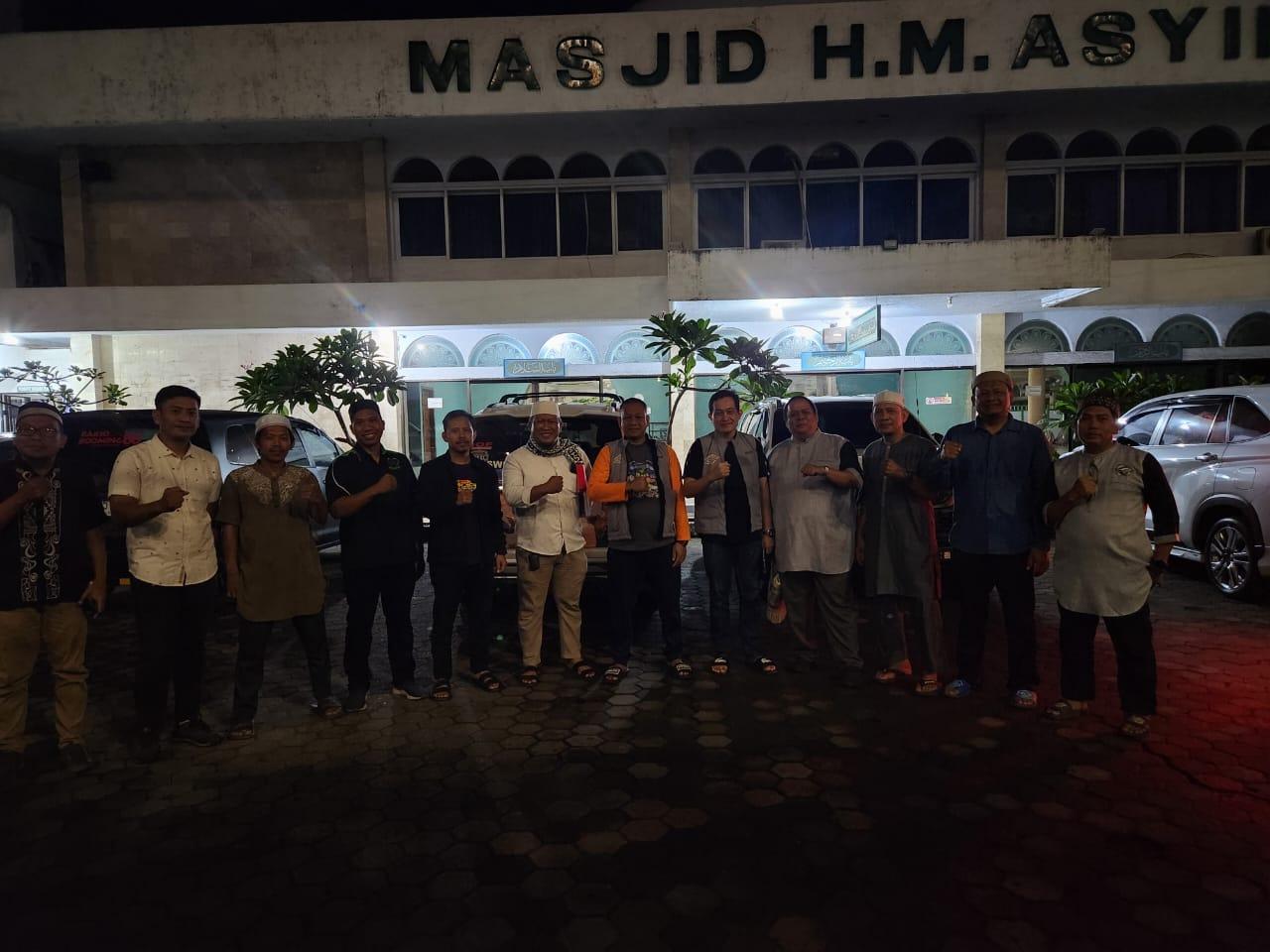 Gerakan Sosial PSF Chapter Celebes Sasar Kaum Duafa Subuh-subuh di Makassar