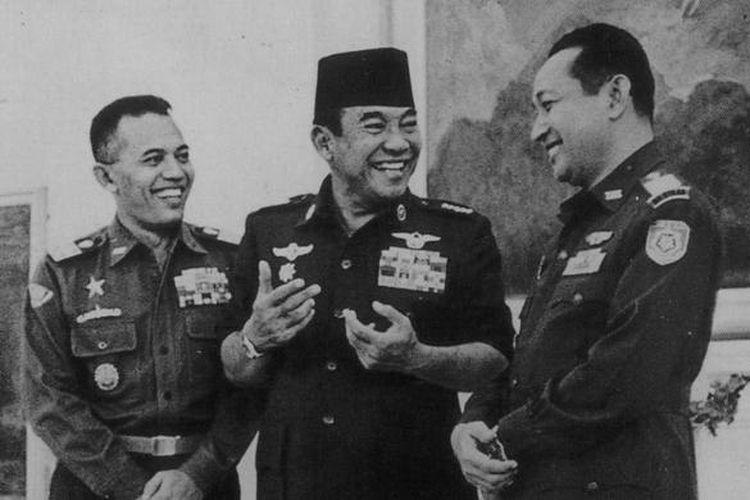 Dua-Jenderal-Apit-Bung-Karno-Dulu.jpg