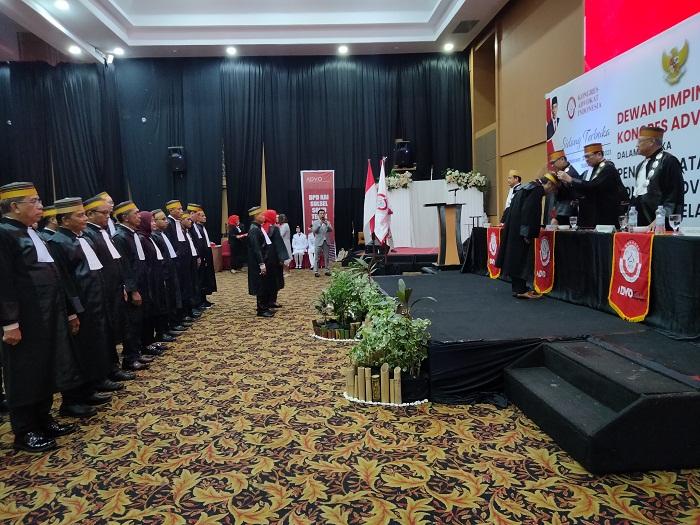 Kukuhkan 30 Advokat Muda, KAI Jalin Kerjasama dengan FISH UNM