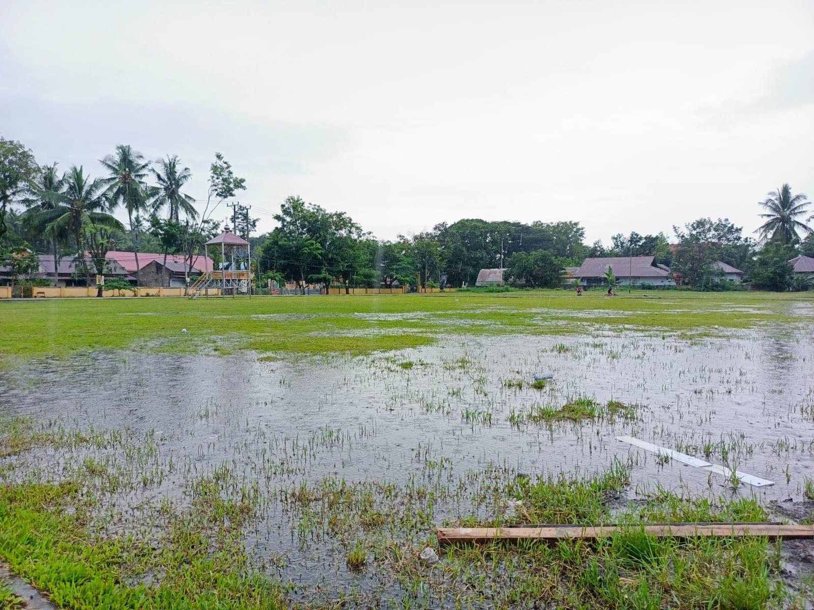 Lapangan Alun-alun Sinjai Bersatu Tergenang, Lokasi Salat Iduladha Terancam Pindah