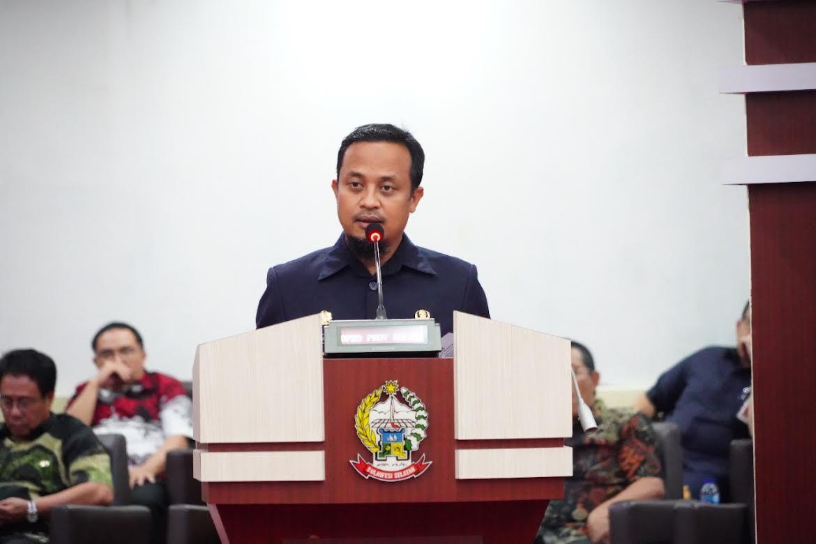 Gubernur-Sulsel-Andi-Sudirman-hadir-rapat-paripurna-di-Gedung-DPRD-Sulsel.jpg