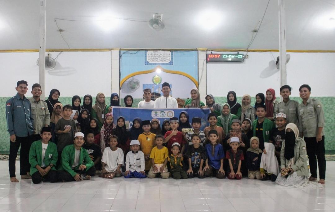 HIMABI-dan-HMPS-IAT-STAIN-Majene-Usai-Gelar-Alquran-Adventure-2025.jpg