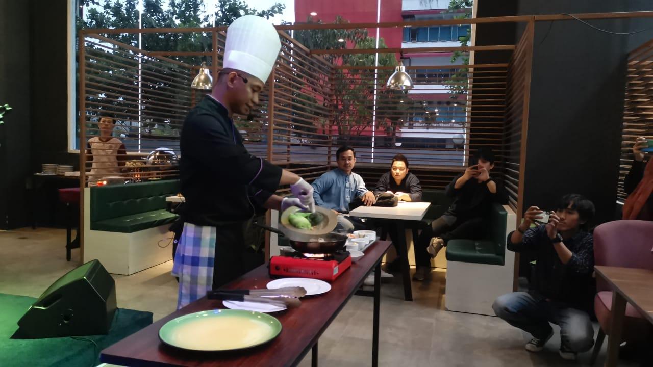 Hotel-Mercure-Makassar-Nexa-Pettarani-hadirkan-demo-masak-saat-buka-puasa.jpg