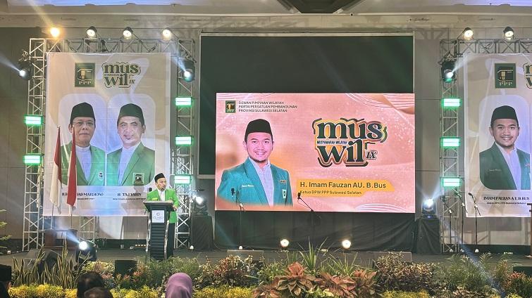 Imam Fauzan Teteskan Air Mata di Depan Mardiono Ketua Umum PPP