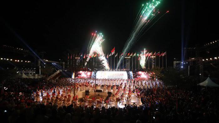 International-Eight-Festival-and-Forum-atau-F8-di-Anjungan-Pantai-Losari.jpg