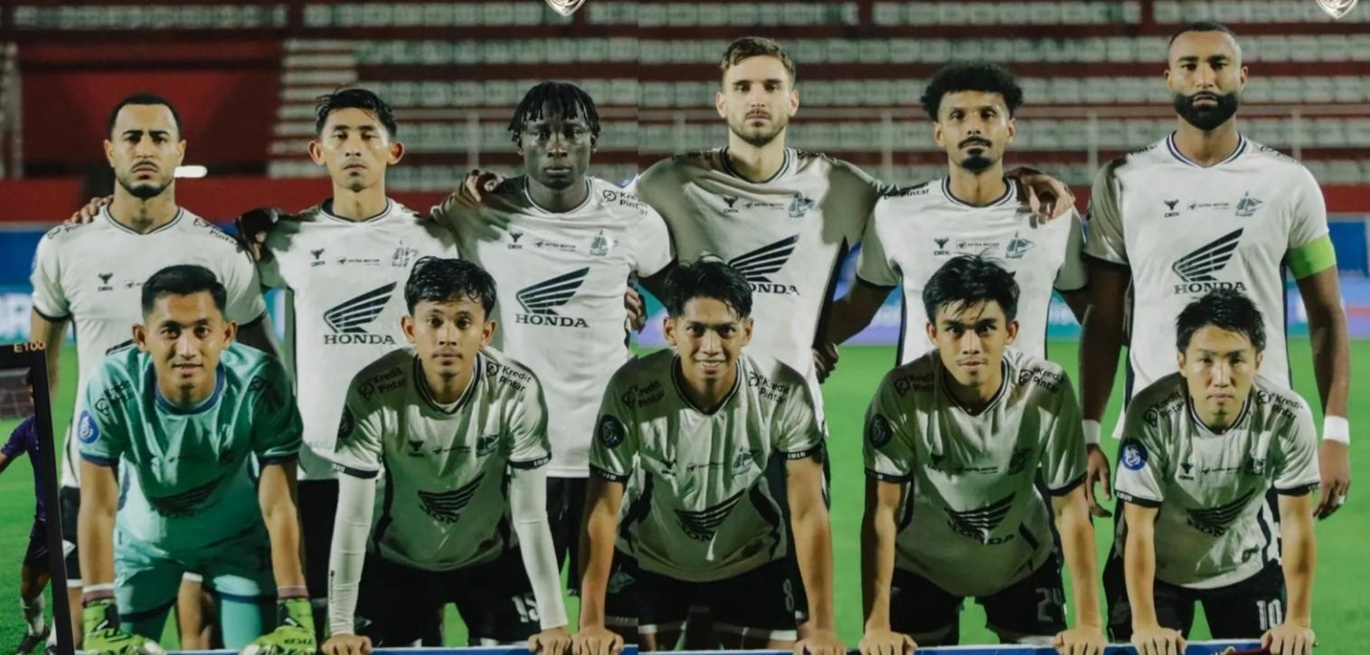 JUARA-TERTUTUP-Skuad-PSM-Makassar-Liga-1-20242025.jpg