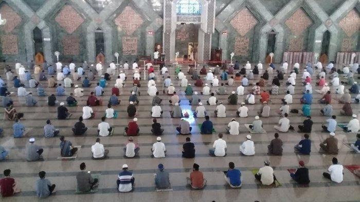 Jadwal-Sholat-Jumat-Hari-Ini-10-Juni-2022-untuk-Wilayah-Makassar-dan-Sekitarnya.jpg