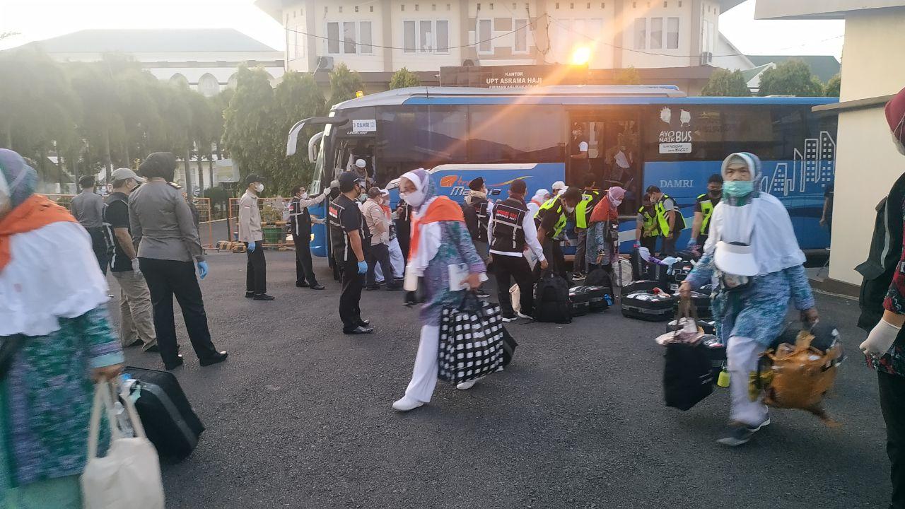 Jamaah Kloter 6 Menginap Semalam di Asrama Haji Sudiang Sebelum Bertolak ke Sultra