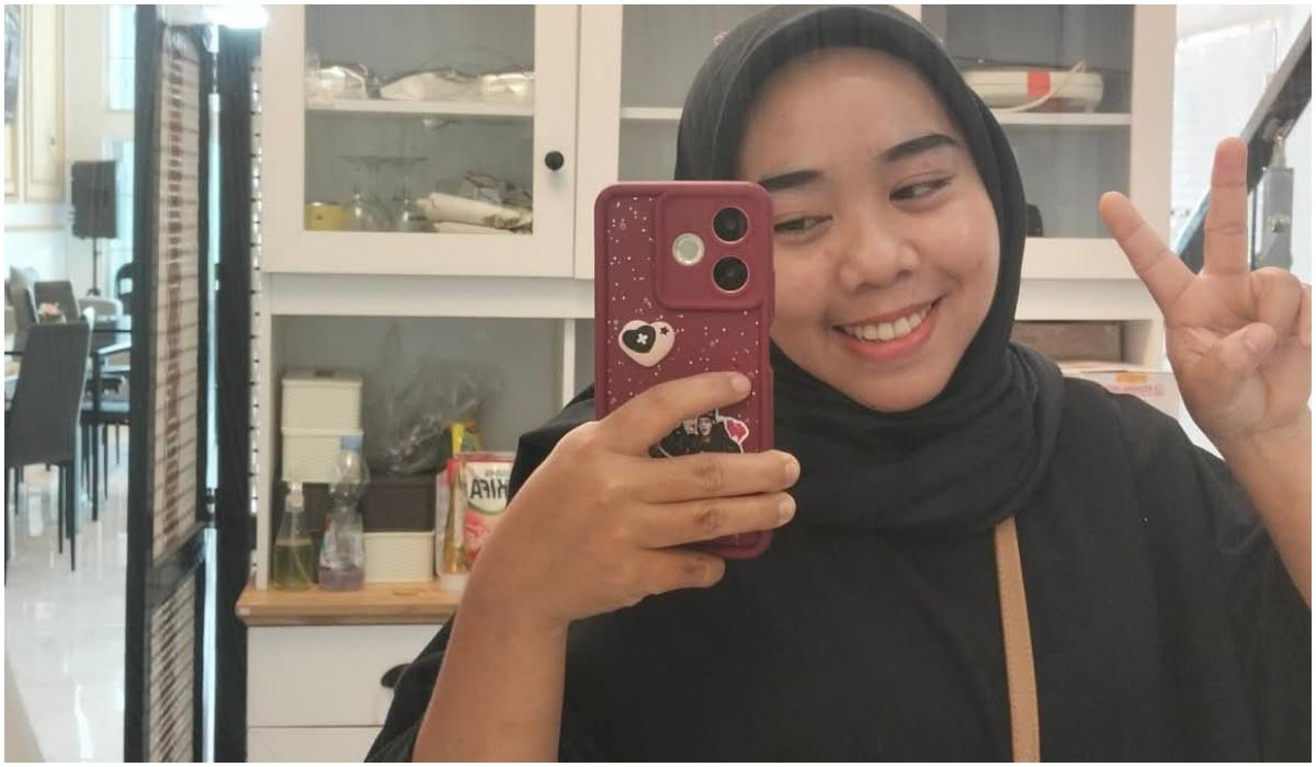KARYAWAN-KAFE-Karyawan-Kafe-Palinrungi-Andi-Megawati-saat-masih-hidup.jpg