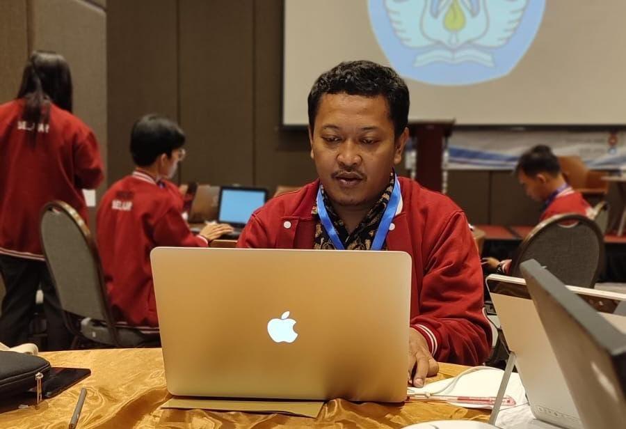 Ketua-Komisioner-KPU-Kabupaten-Bone-Provinsi-Sulawesi-Selatan-periode-2023-2028-Yusran-Tajuddin0.jpg