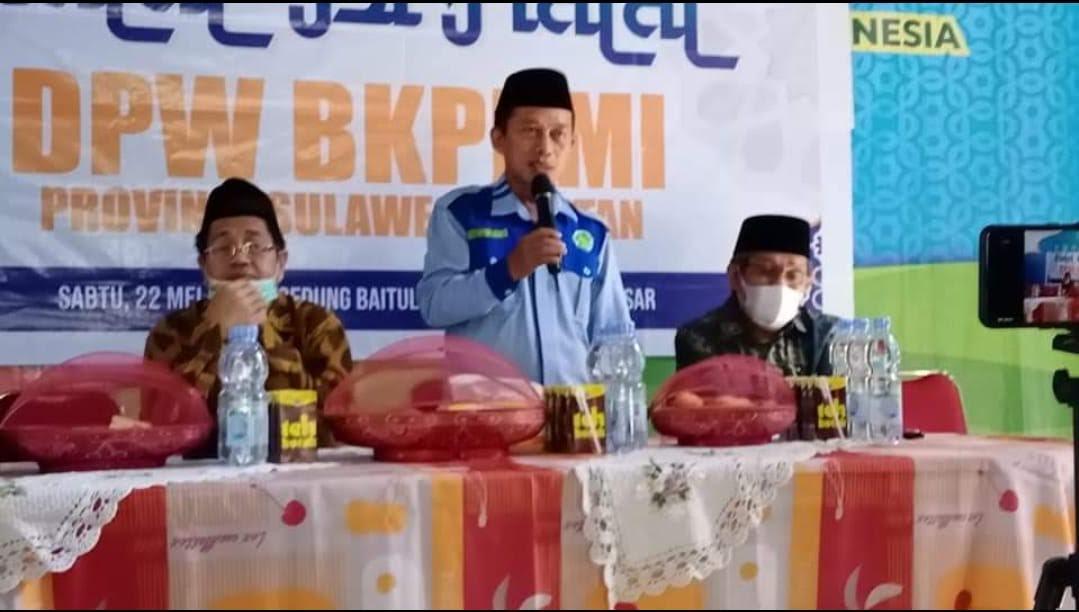 Ketua-Umum-DPW-BKPRMI-Sulsel-Hasid-Hasan-Palogai.jpg