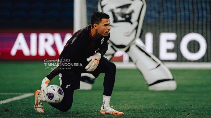 Kiper-Timnas-Indonesia-Emil-Audero-saat-melakukan-official-training.jpg